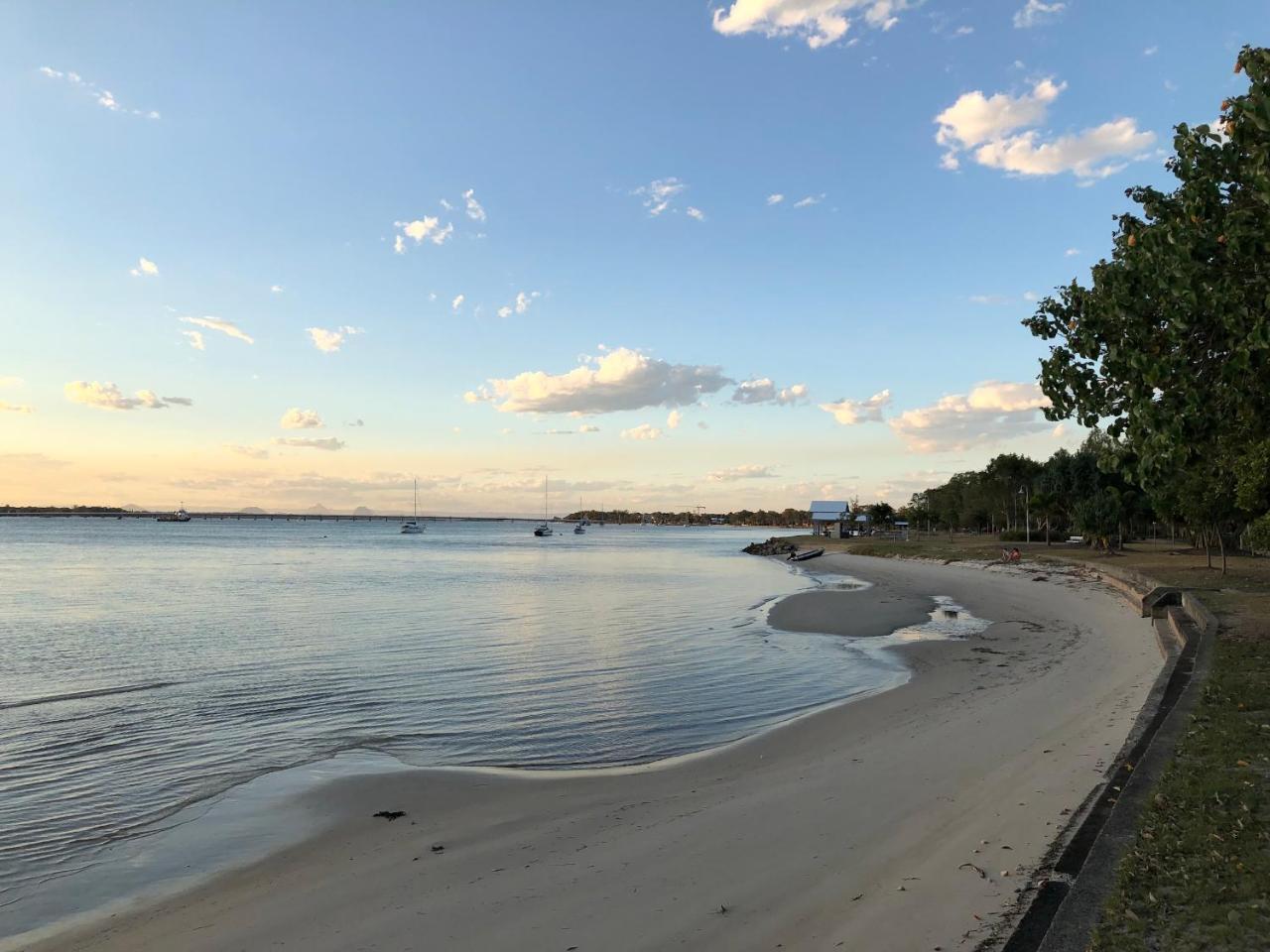 Bribie Island Hotel Bellara Exterior photo